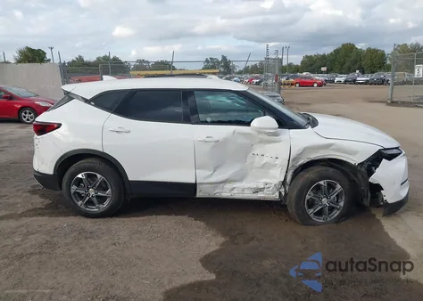2025 Chevrolet Blazer Awd 2Lt z USA, uszkodzony, nr VIN 3GNKBHR48SS224918